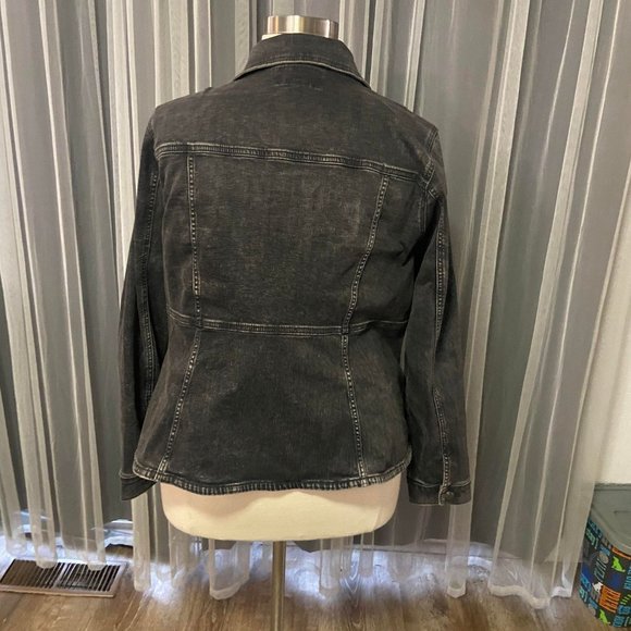 Torrid Denim Fit and flare Trucker Jacket SIZE 4 - Picture 7 of 8